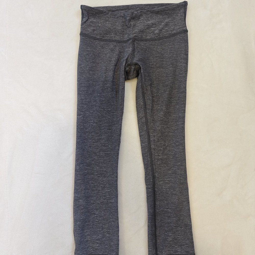 Lululemon 23" heather gray leggings - Size 4